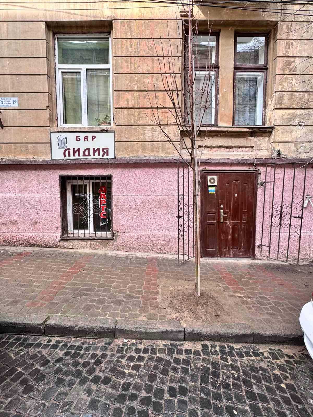Продається Комерційне Приміщення в центрі міста