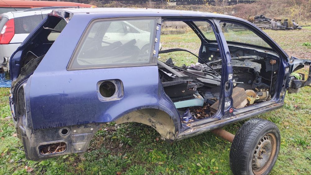 Кузов ауди а4 б5 1998 по кускам или целиком,универсал