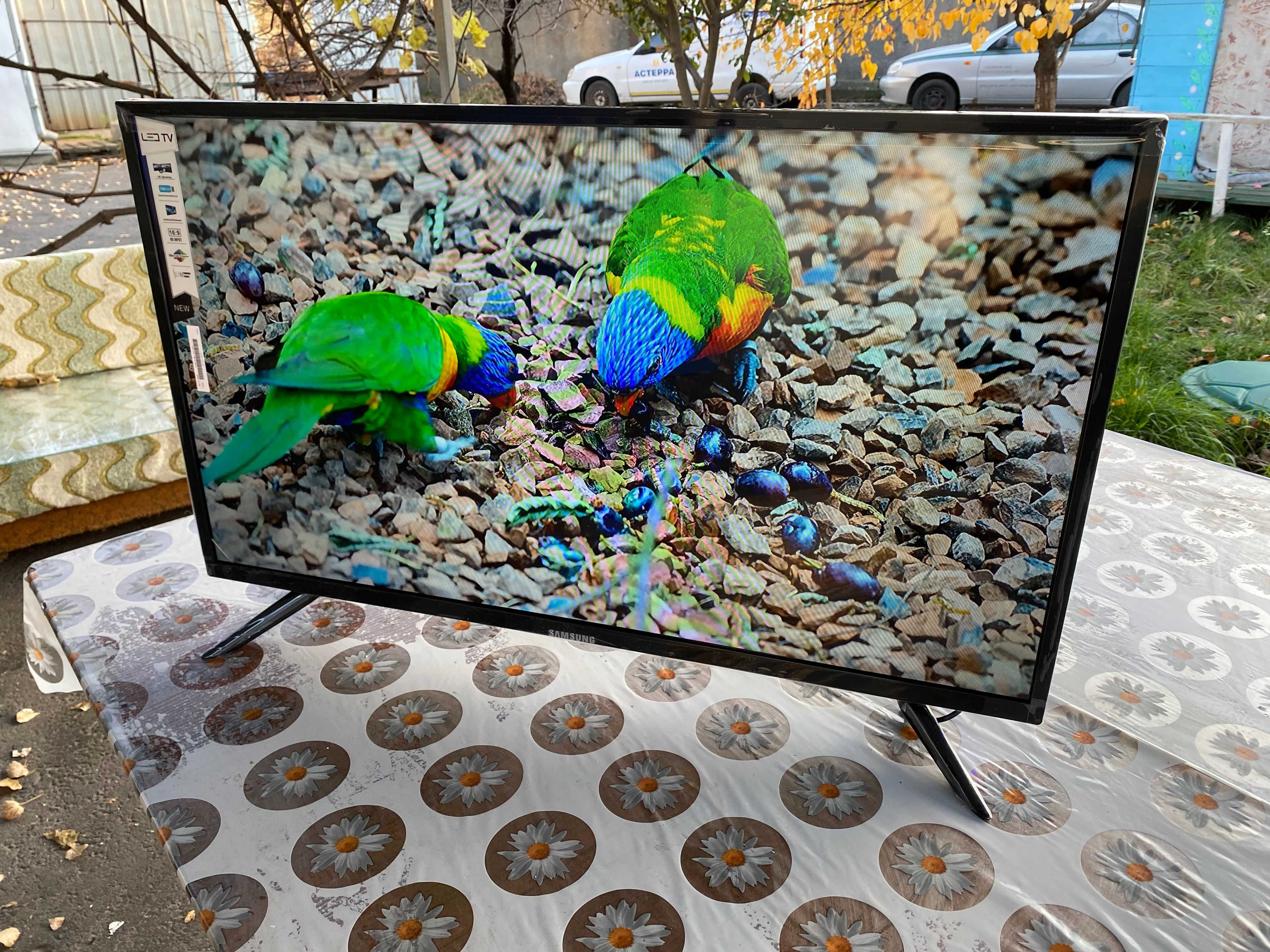 Голосовий пульт Телевизор Самсунг 4К 2/16GB 32'' SmartTV T2 Samsung