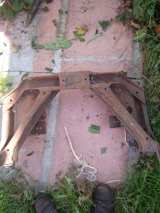 Балка передня для бмв 5 1978 року