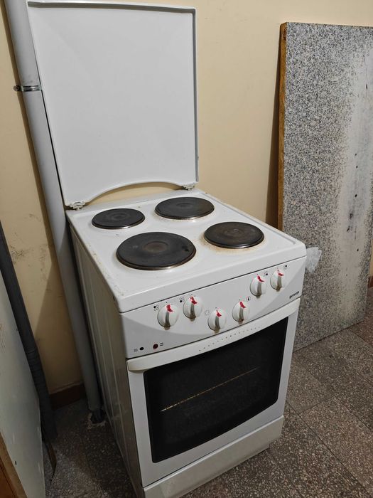 Продам електроплиту Gorenje E271 W