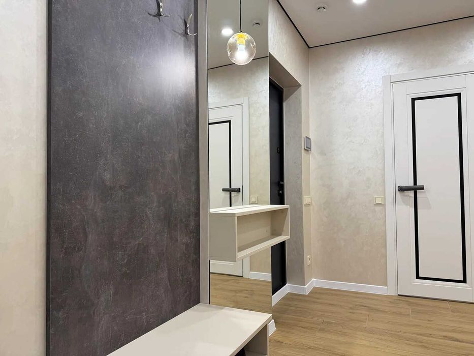 Терміново! Укомплектована двокімнатна поблизу ТРЦ "Veles Mall"