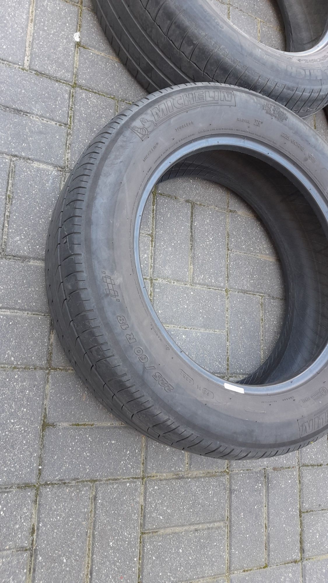 Opony Michelin 225/60 R18 4 szt.