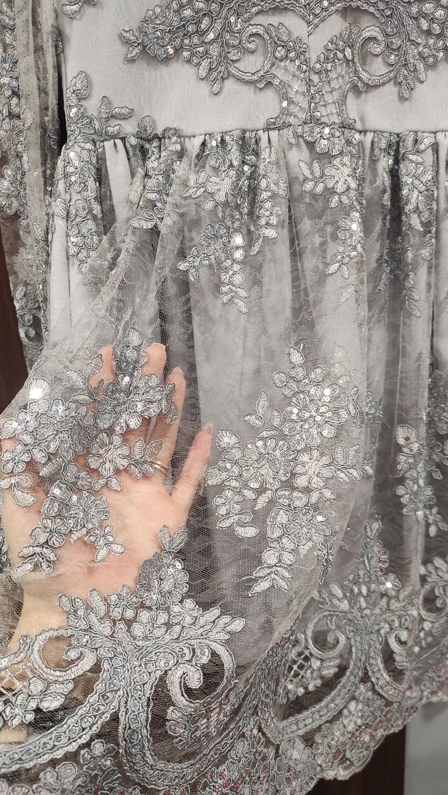 Sukienka elegancka wizytowa wesele chrzciny komu ja emo 38 M cekiny