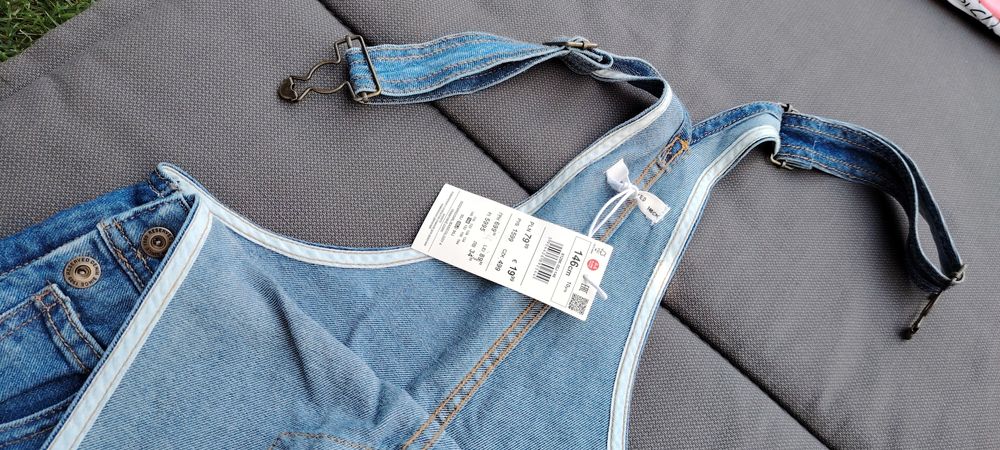 Nowe ogrodniczki jeansowe Reserved w rozmiarze 146