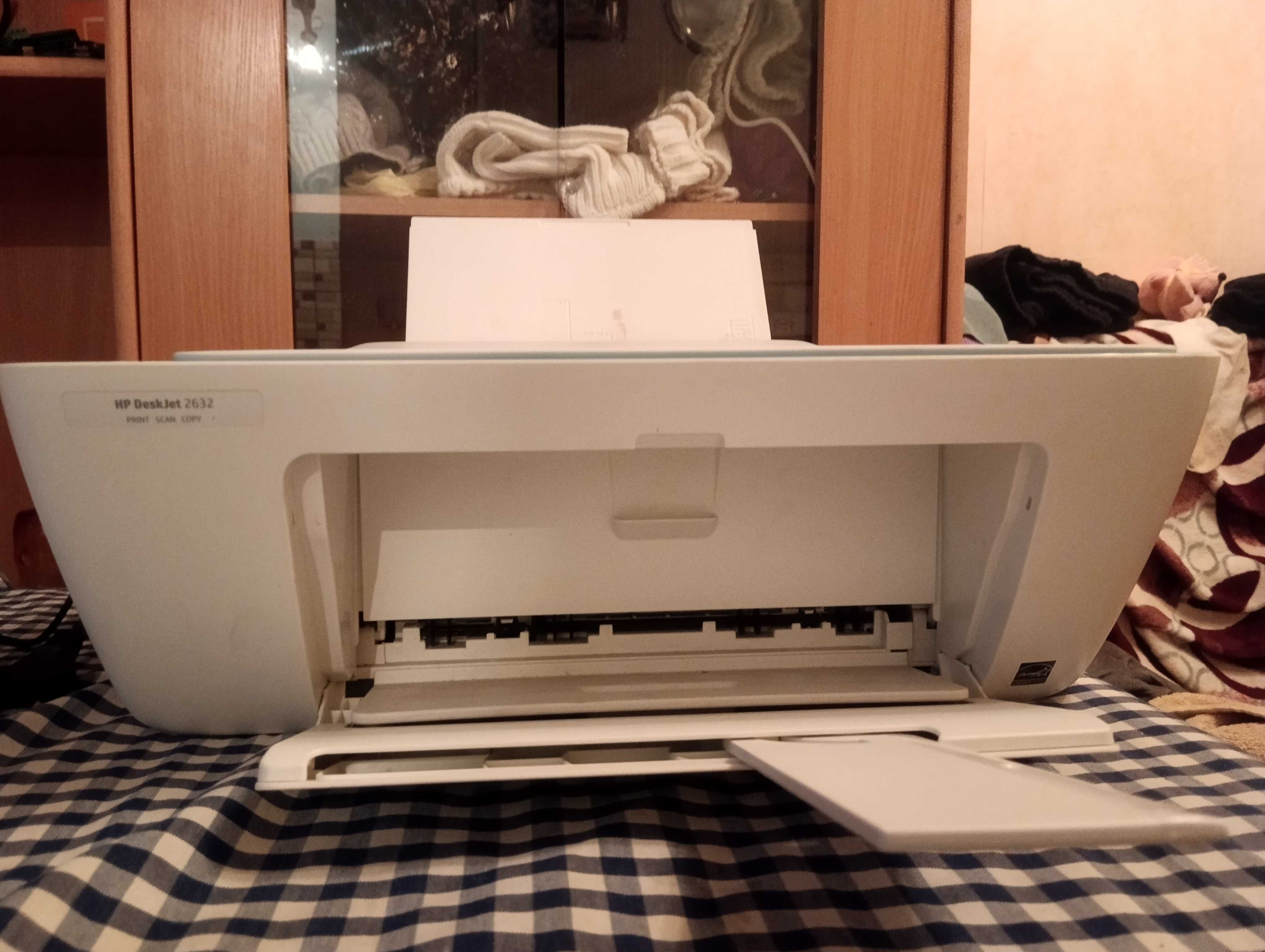 Принтер Многофункциональное устройство HP DeskJet 2632