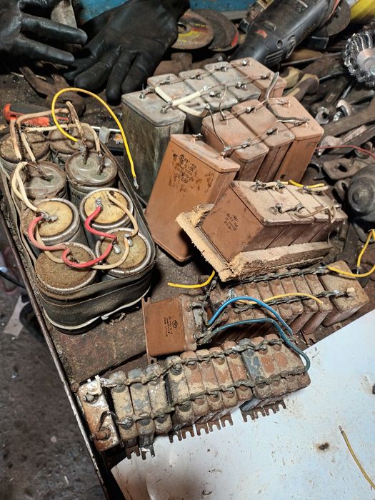 Конденсатори продам різні