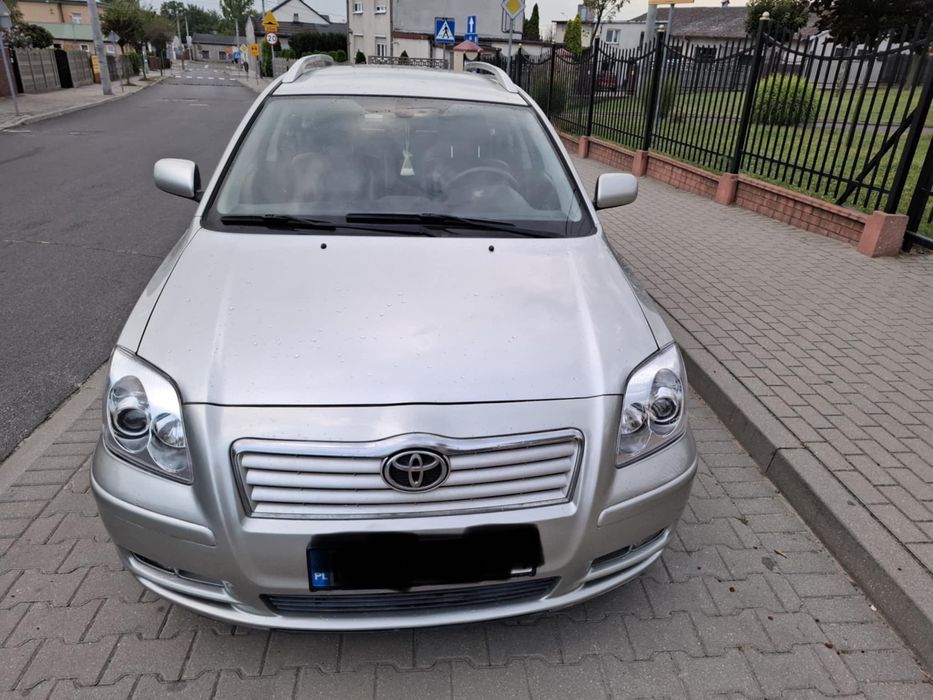 Toyota Avensis 2.0 D4-D sprawna, jeżdżąca
