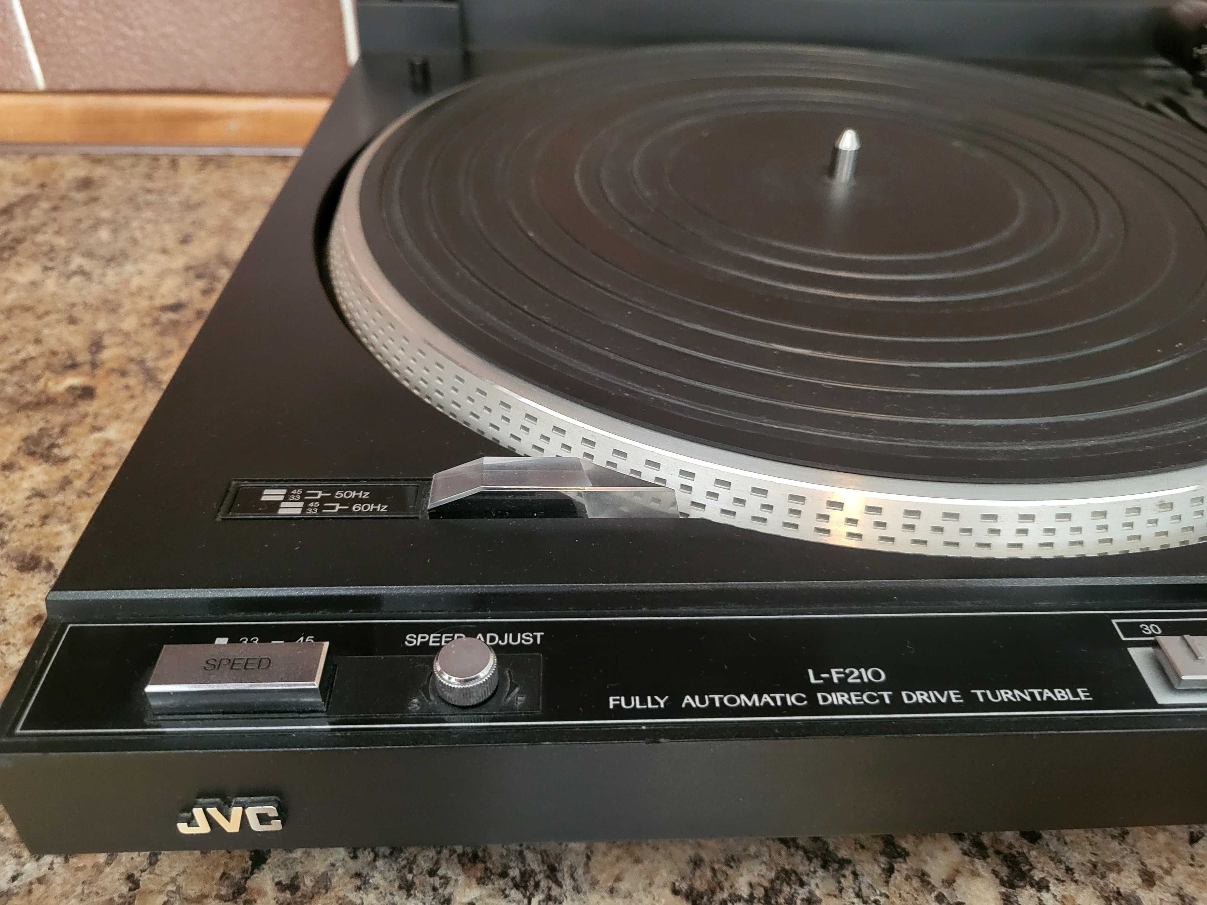 Gramofon JVC L-F210B Fully-Automatic Direct-Drive