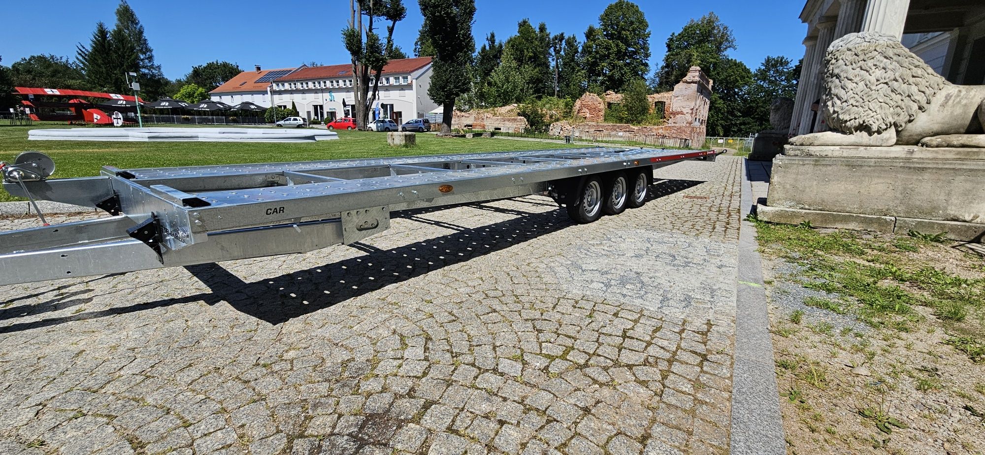 PRZYCZEPA 8 m !!! Na 2 auta. DMC 3500