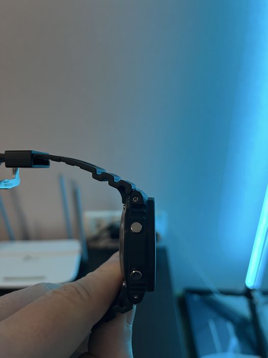 Casio G-SHOCK 2100-1A1ER