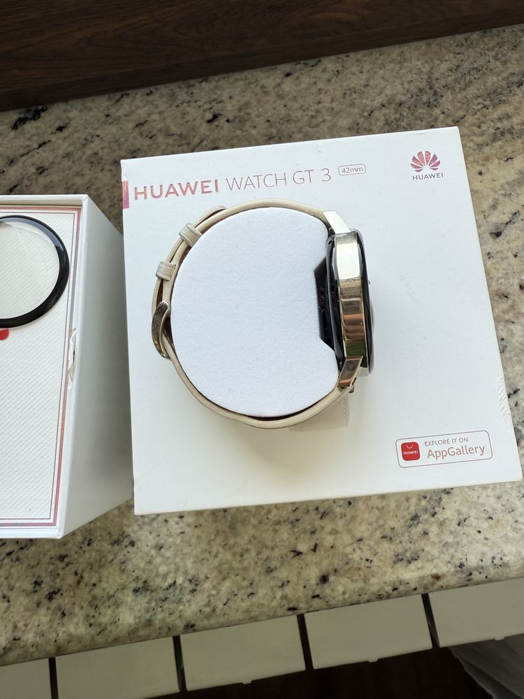 Smartwatch zegarek Huawei  watch gt3 elegant 42 mm zloty