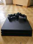 PlayStation 4 PRO 1TB 2 pady 9 gier