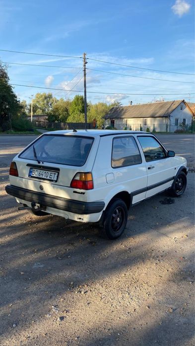 Volkswagen Golf 2