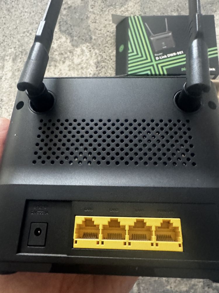 Router D-link DWR-961
