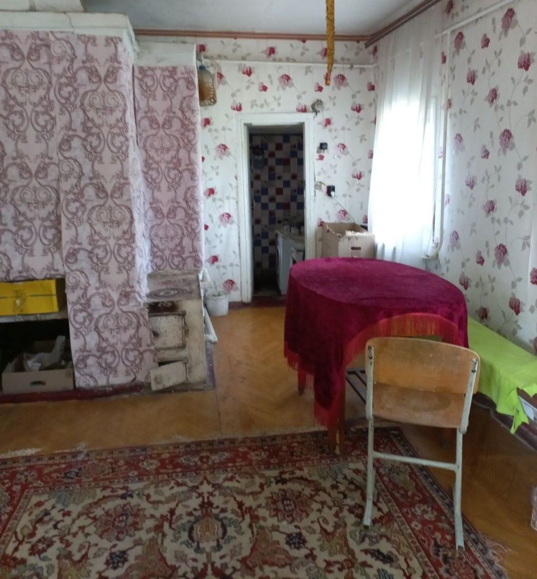 Продам  теплий, затишний будинок