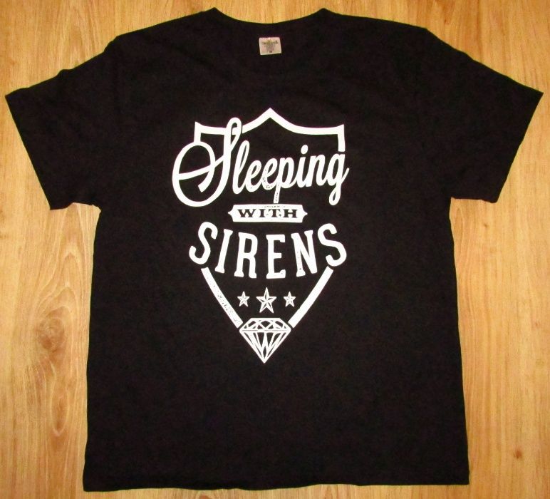 Pierce The Veil / Sleeping With Sirens - T-shirt - Nova