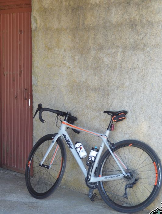 KTM REVELATOR 4000