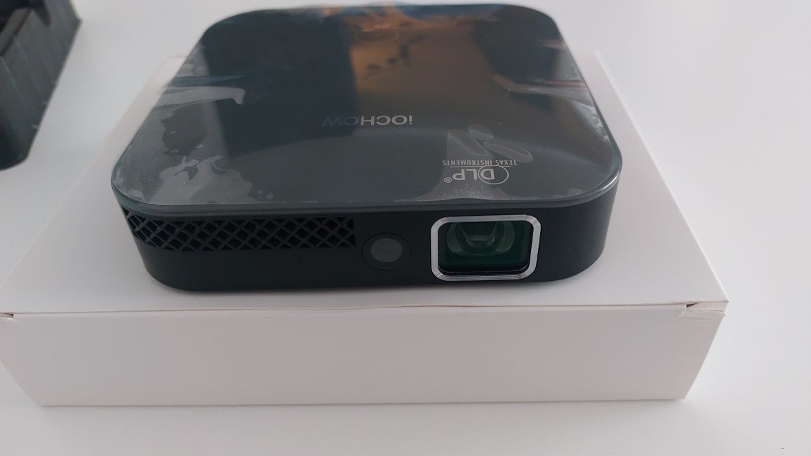 Projektor DLP IOCHOW io4