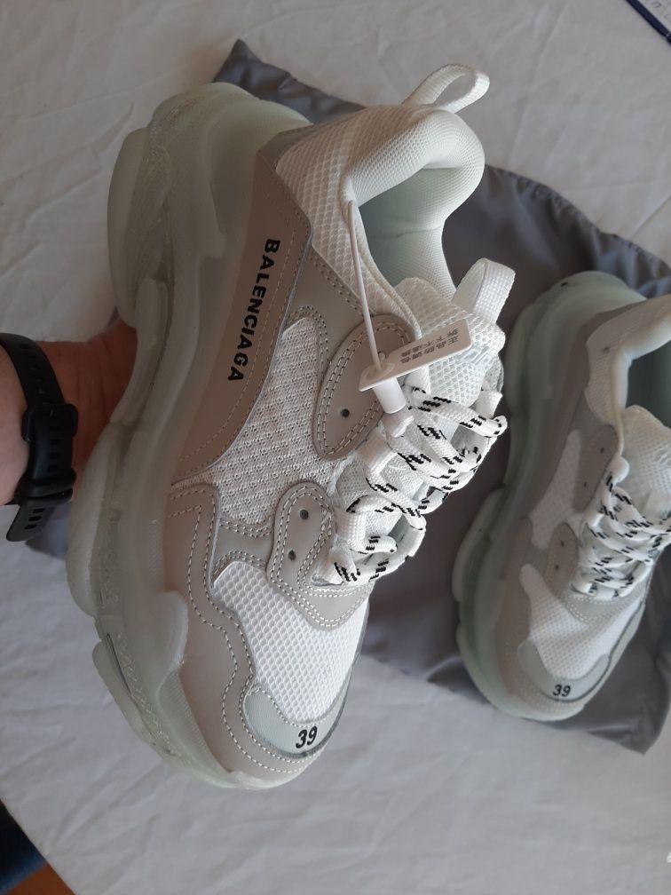 Balenciaga Triple S