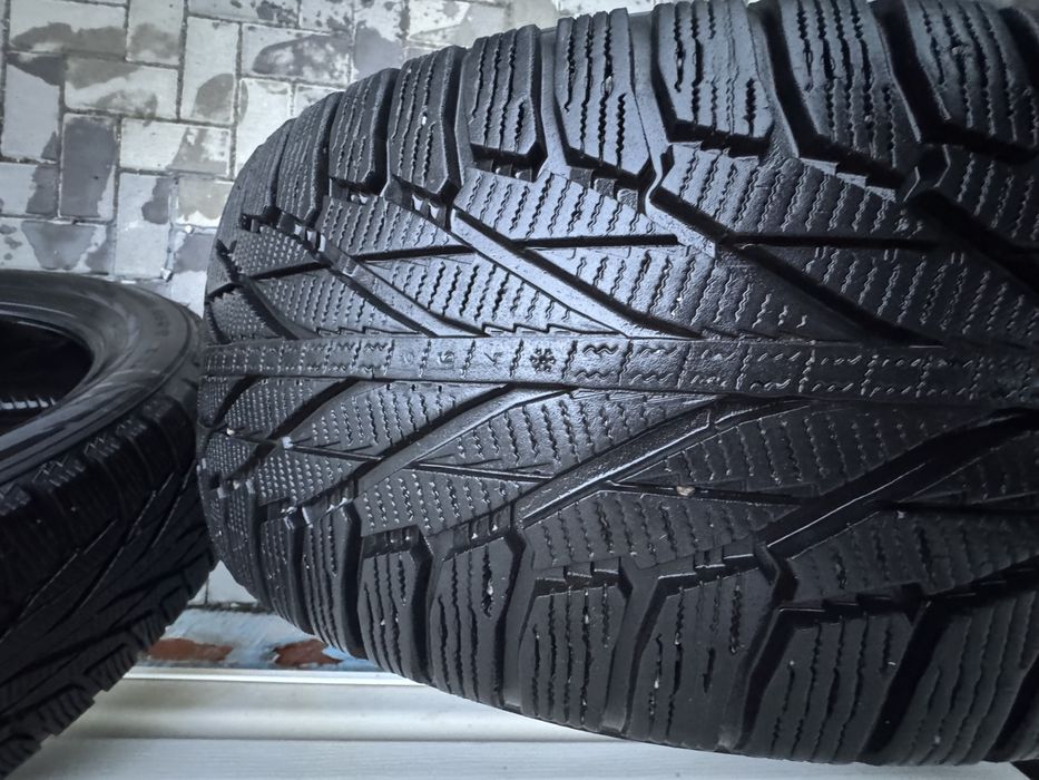 Продам резину nokian hakkapellita 255/55/19