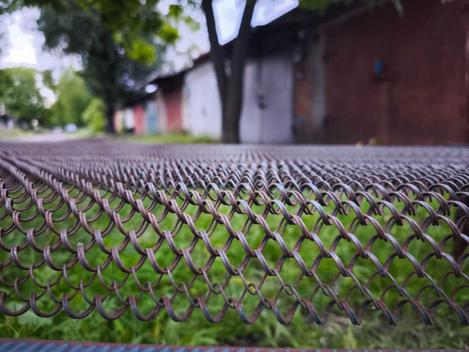 Продам кровать на сетке в хорошем состоянии