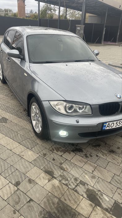 BMW E87 120i продам