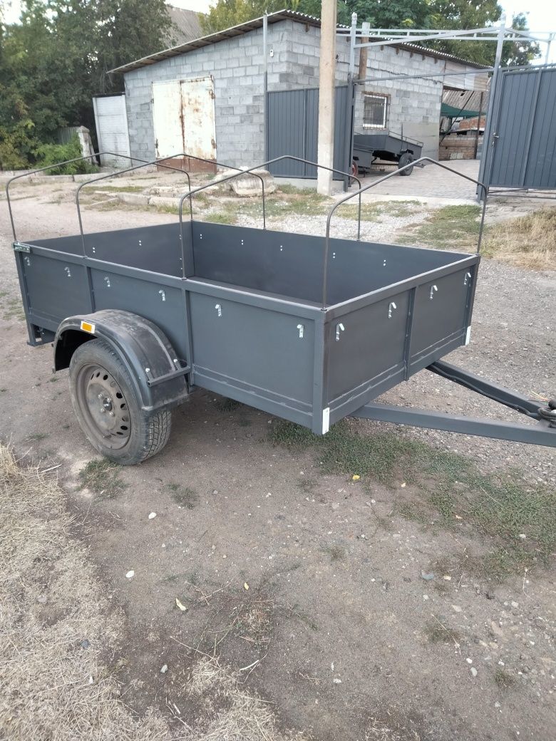 Прицеп автомобільний