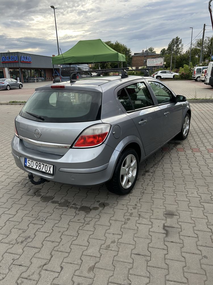 Sprzedam Astra H 2006r