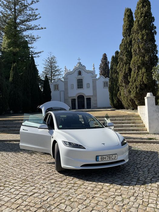 Aluguer de carrinhas - vito, traveller V, mini Bus de 18 lugares