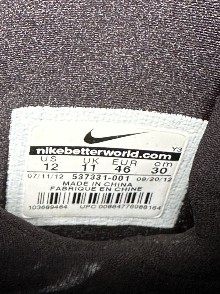 Баскетбольные кроссовки Nike LeBron X. Размер 46