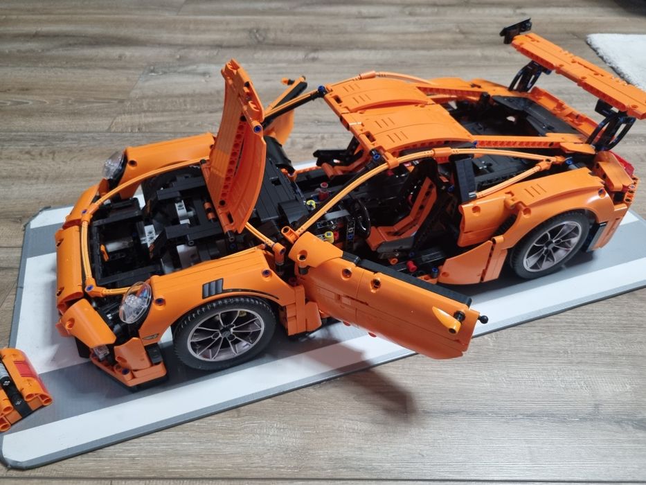 Model Lego Porsche 911 GT3 RS