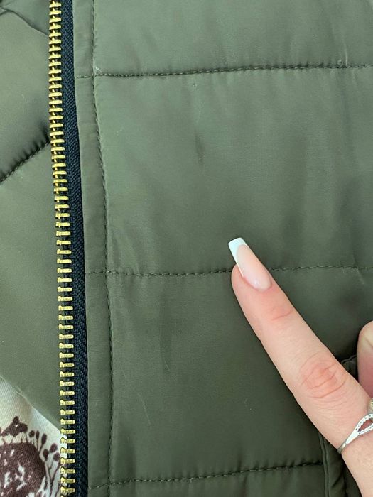 Осенняя куртка с капюшоном