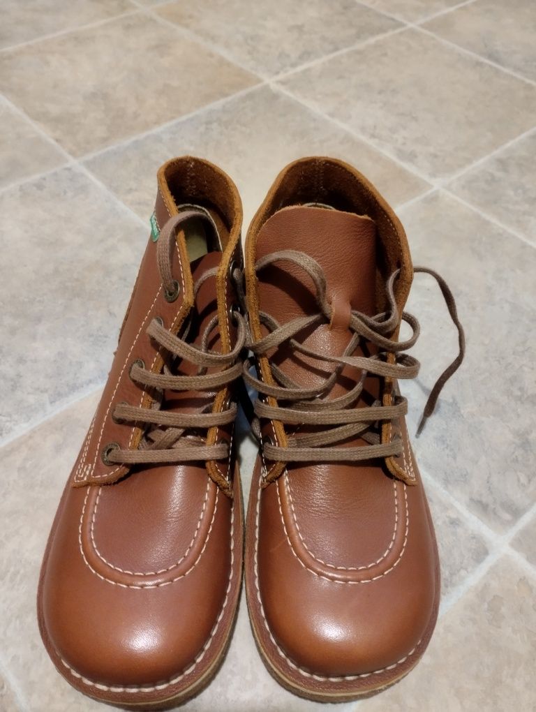 Kickers мокасини,черевики...