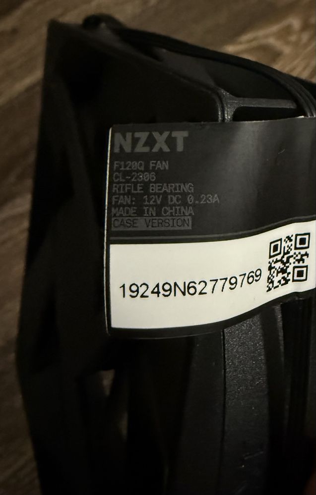 NZXT F120Q 3 pin x3