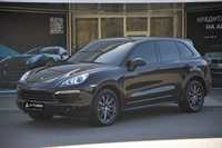 Офіційний Porsche Cayenne 2013 року