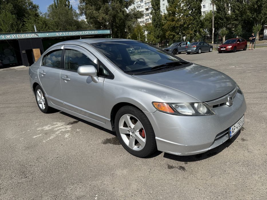 Продам Honda Civic VIII 1.8 акпп ГБО