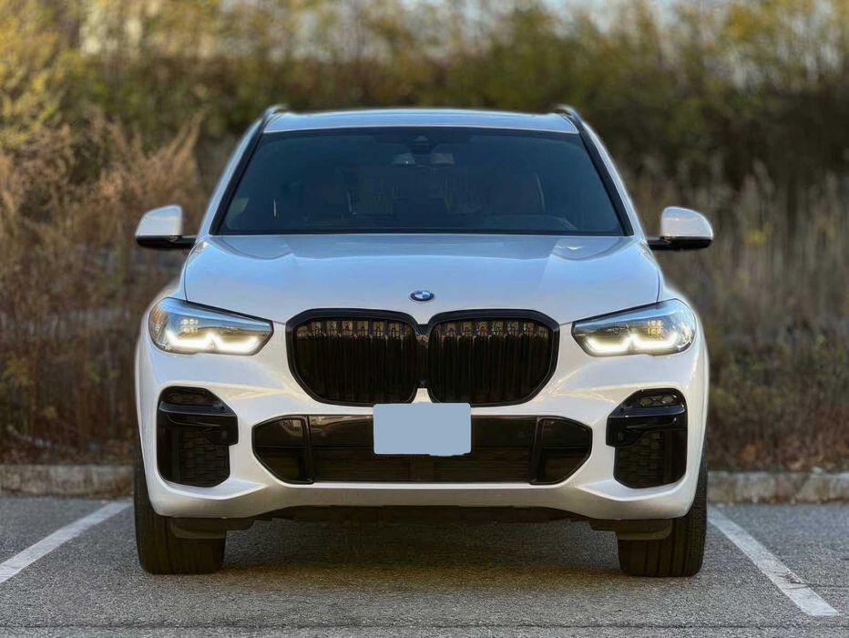 BMW X5 xDrive40i      2022