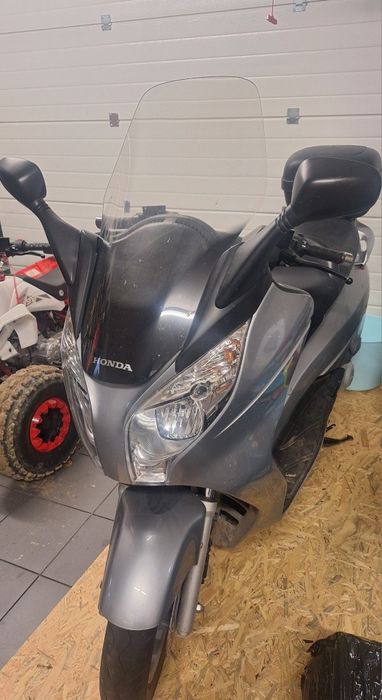 Skuter Honda FES