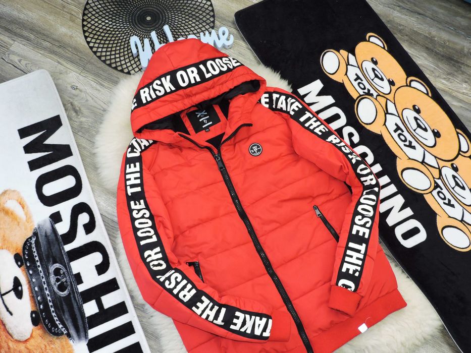 Young People - ocieplana zimowa kurteczka , lampas napisy r 176