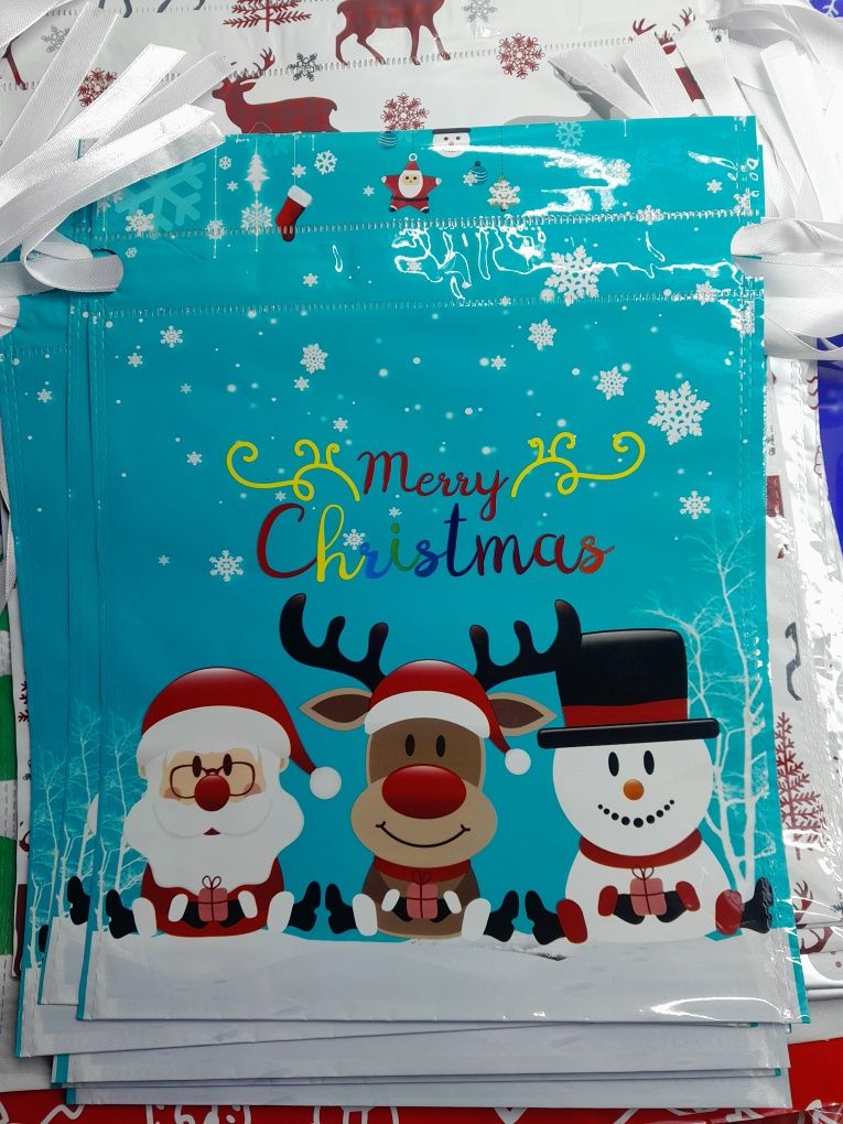 Torby foliowe świąteczne ze sznurkami na prezenty merry christmas 30sz
