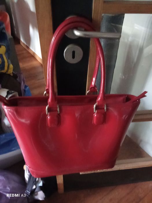 Mala de senhora Guess