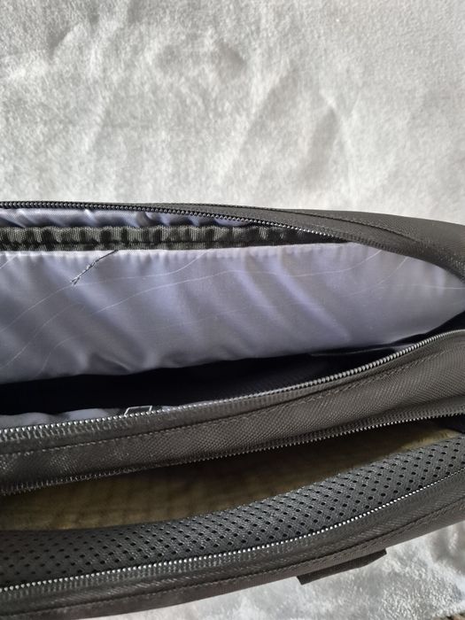 Сумку для ноутбука Dell