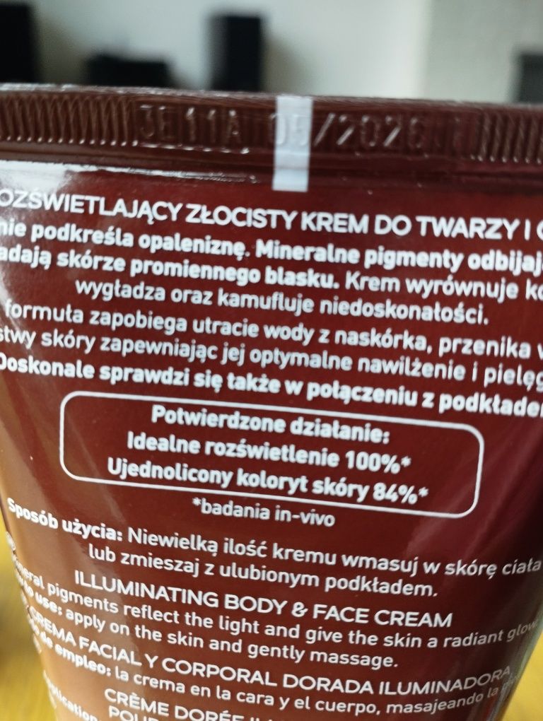 Krem brązujący i nadający złocisty połysk Lirene bielenda