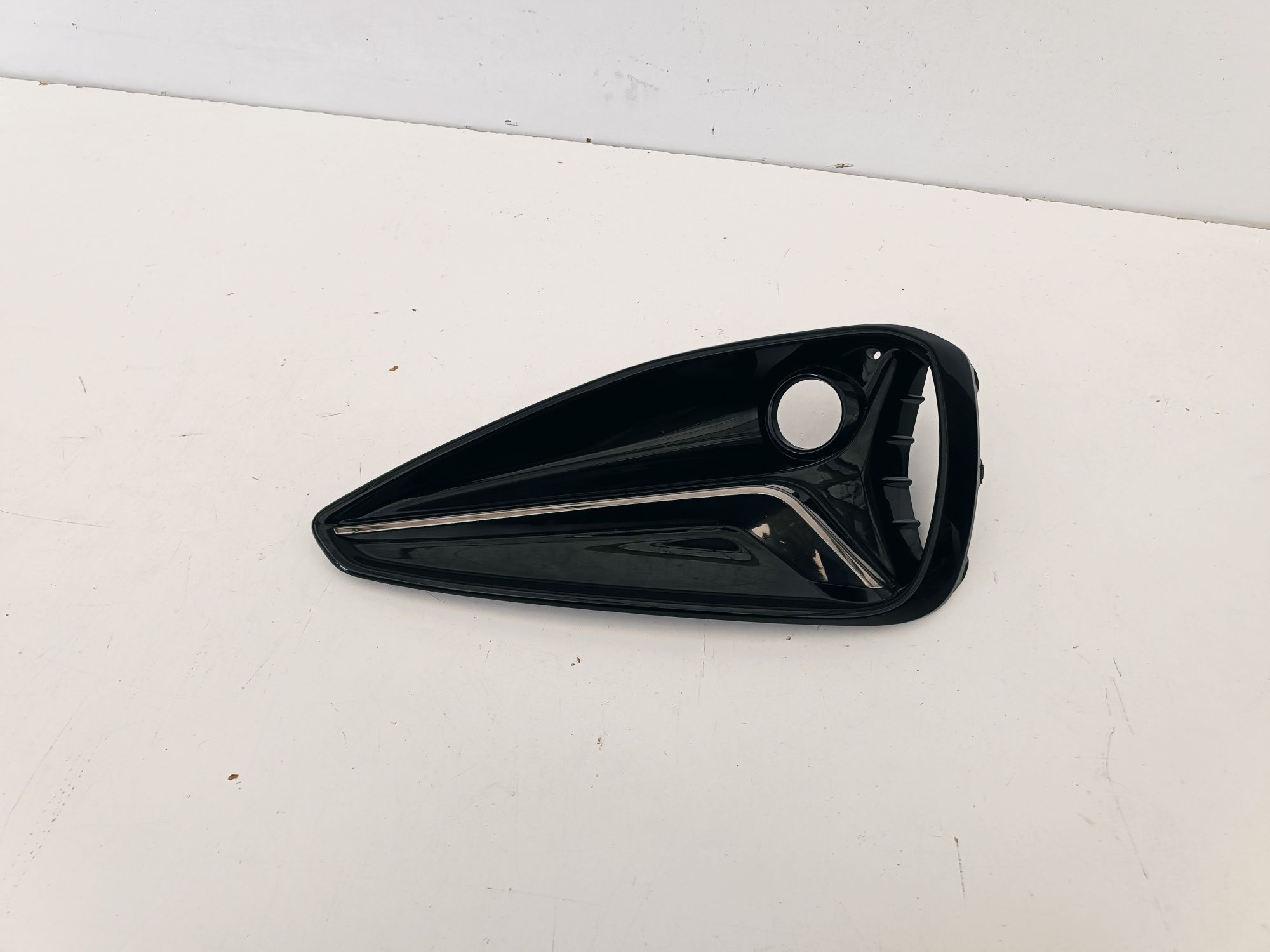 Hyundai i30 III LIFT FL 20- kratka zderzaka prawy przód prawa przednia