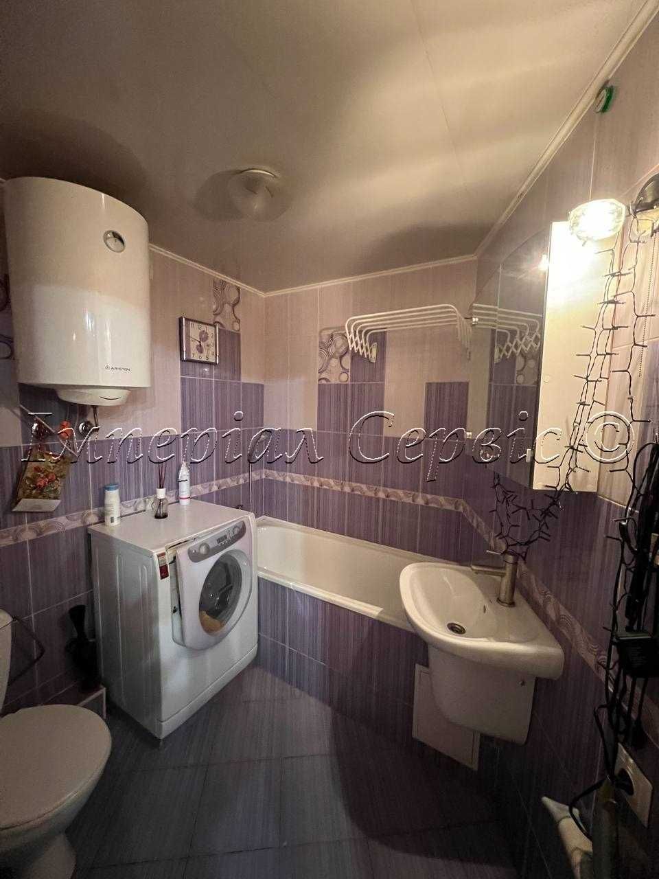 Продам 3 кімнатну квартиру у центрі міста по вулиці Запорізька