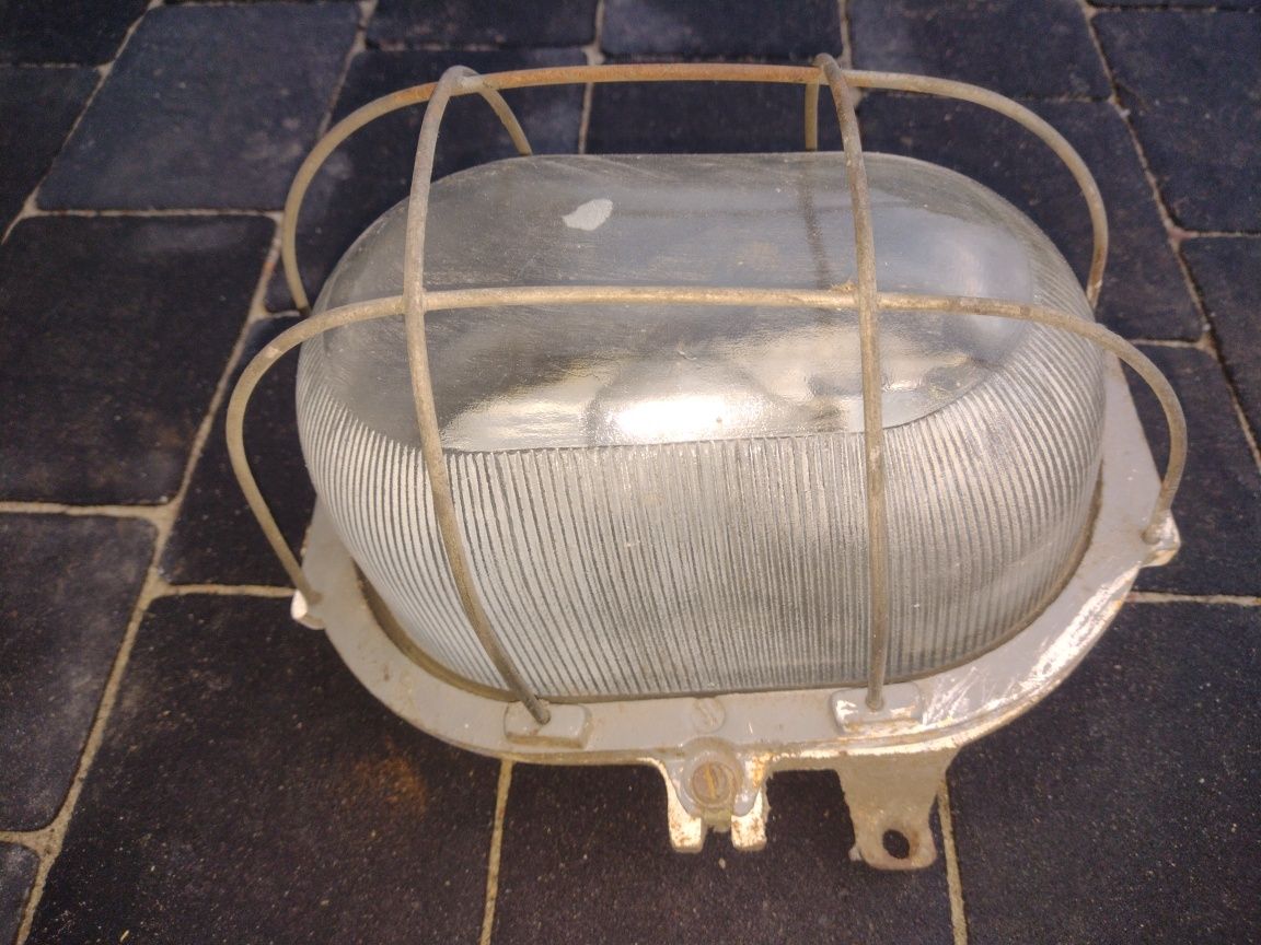 Lampa przemysłowa PRL, kanałowa, loft, industrial