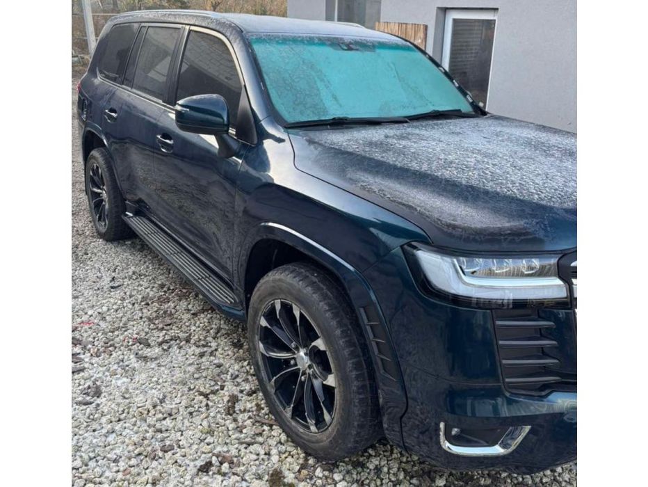 Toyota LandCruiser 200 Комплект рестайлінгу в 300 High-Line