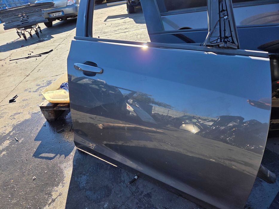 OPEL ASTRA J KOMBI z177 Kompletne drzwi prawe TYLNE