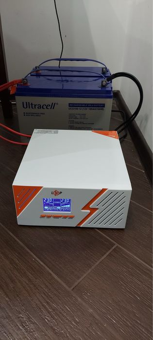 ДБЖ  правильна синусоіда 12В LPM-PSW 1500VA (1050вт)